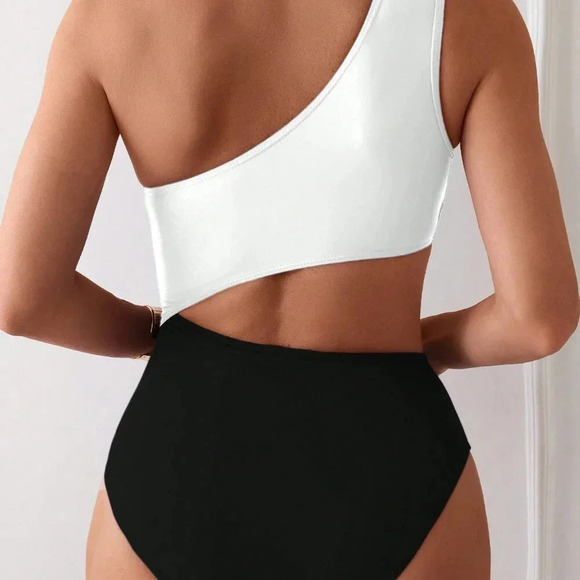 Black And White  Women's Colorblock Backless One-Piece Swimsuit - Picture 2 of 6